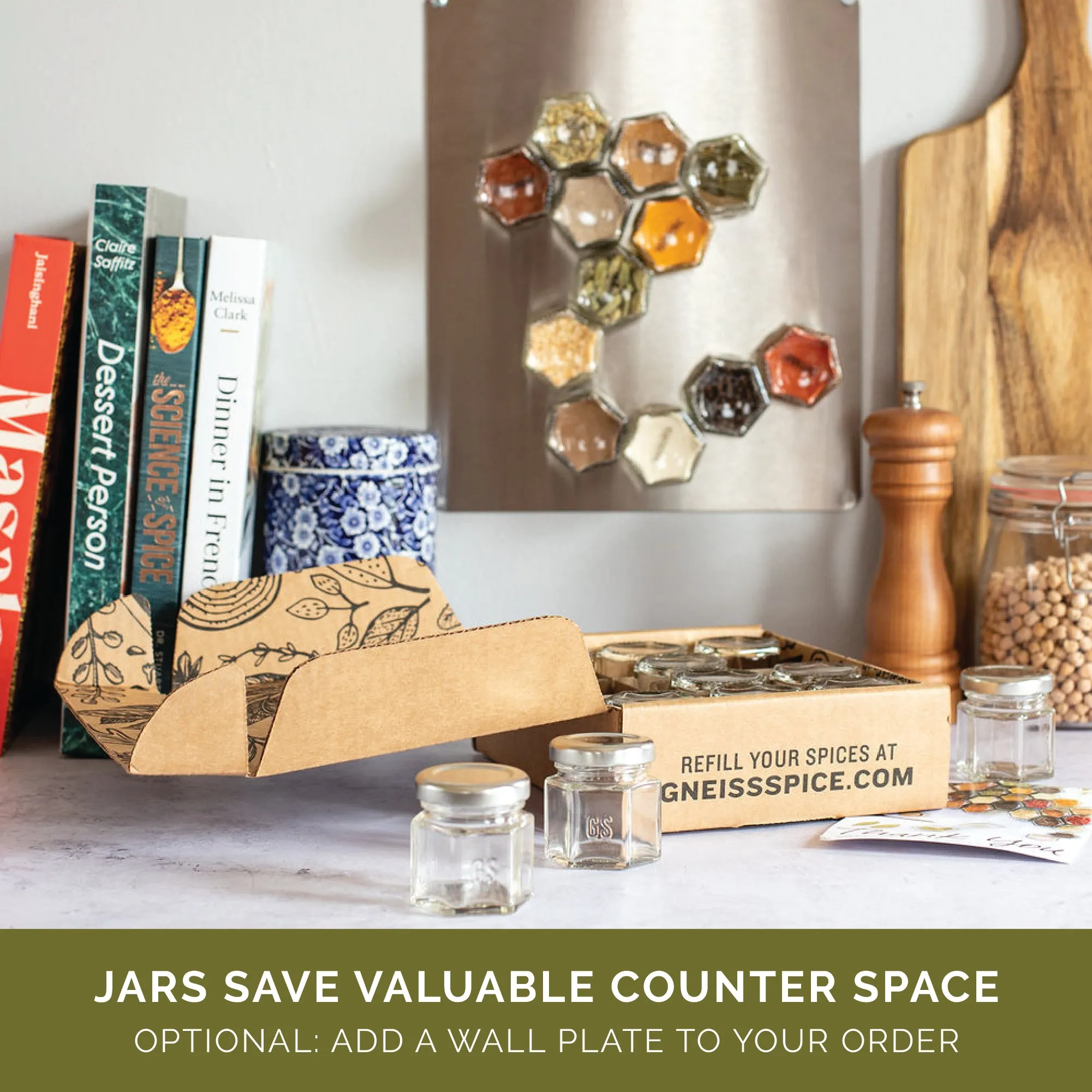 BASICS | 12 Magnetic Jars Filled with Organic Spices
