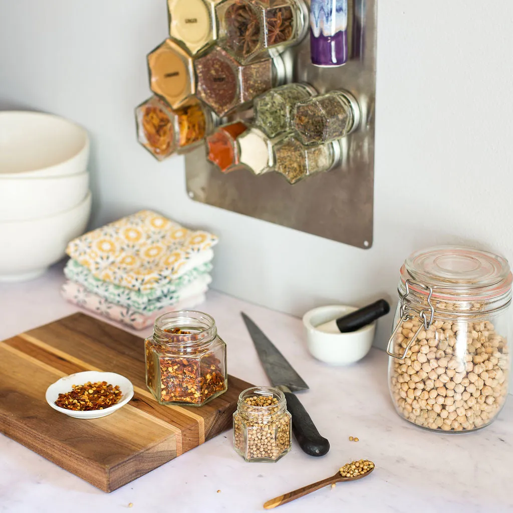 BASICS | 12 Magnetic Jars Filled with Organic Spices