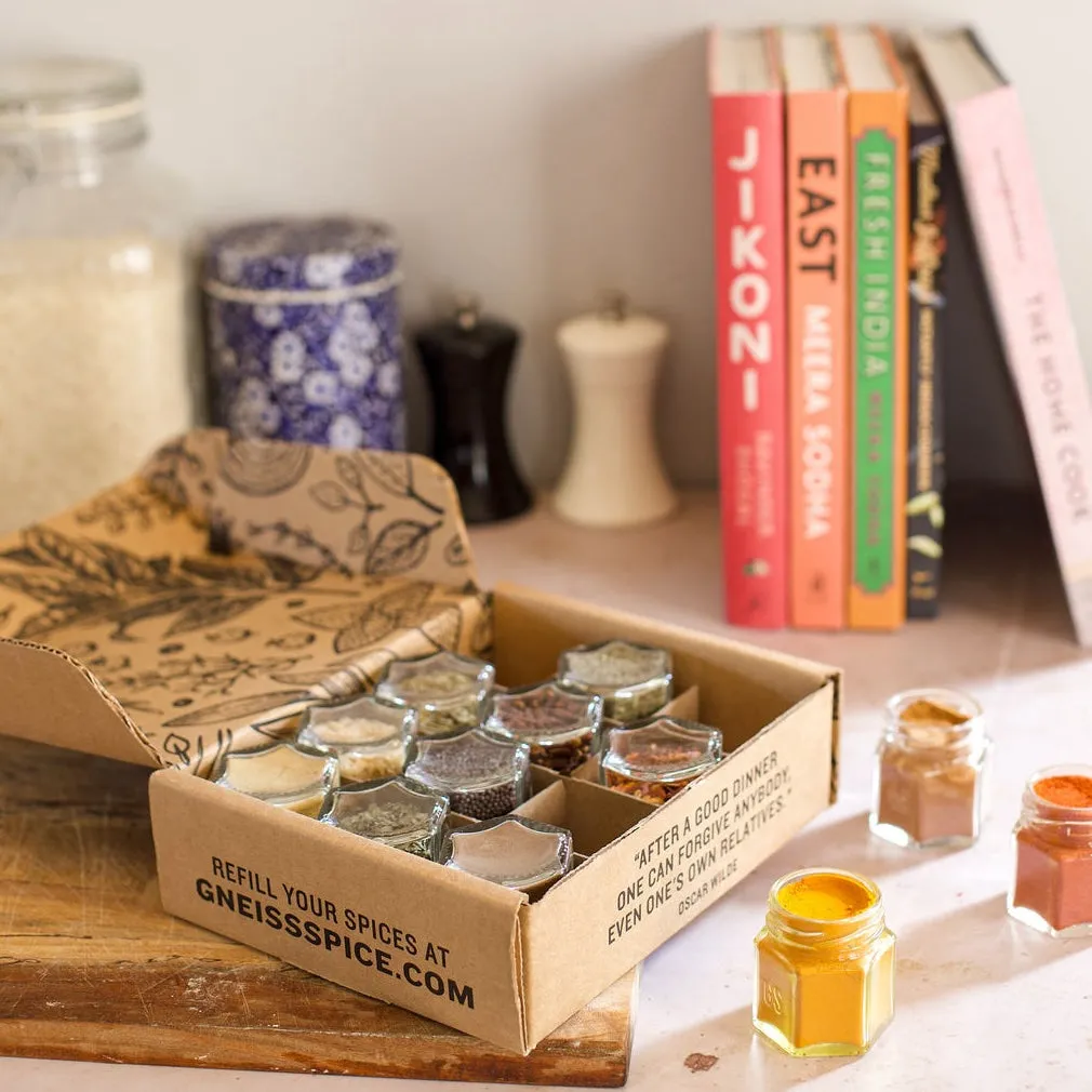 BASICS | 12 Magnetic Jars Filled with Organic Spices