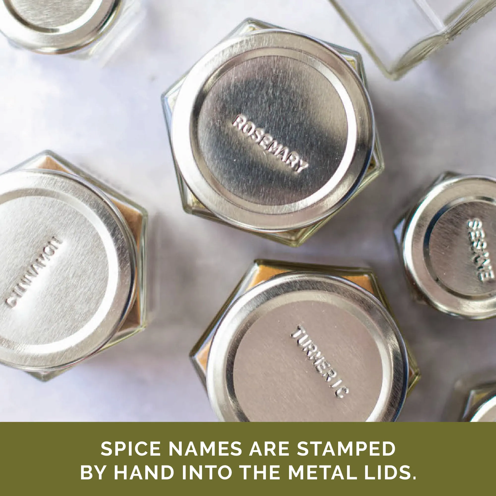 BASICS | 12 Magnetic Jars Filled with Organic Spices