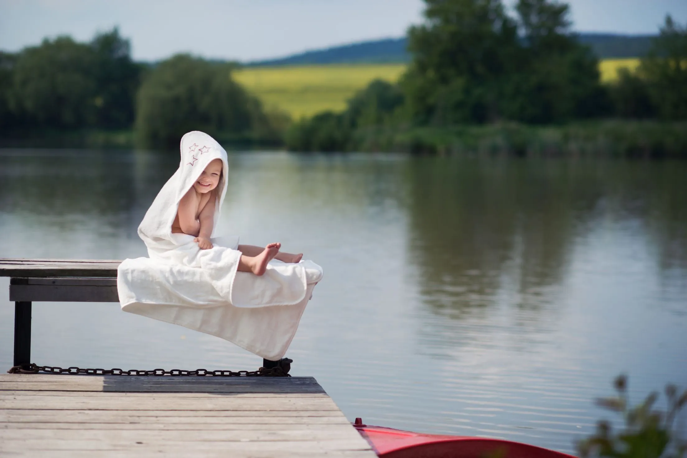 Organic Cotton Hooded Terry Bath Towel  35.4" x 35.4" - White Stars