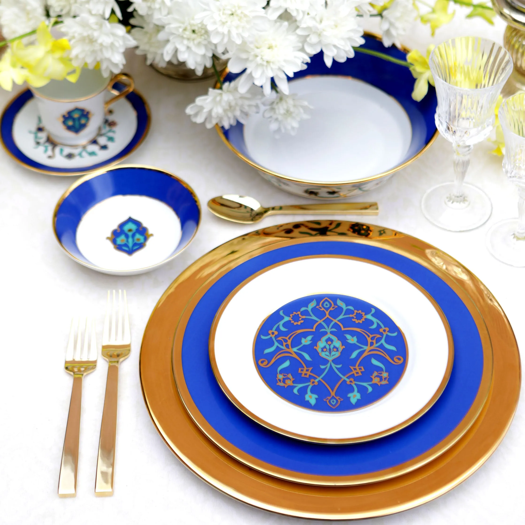 Shores of Persia - 27 Piece Dinner Set