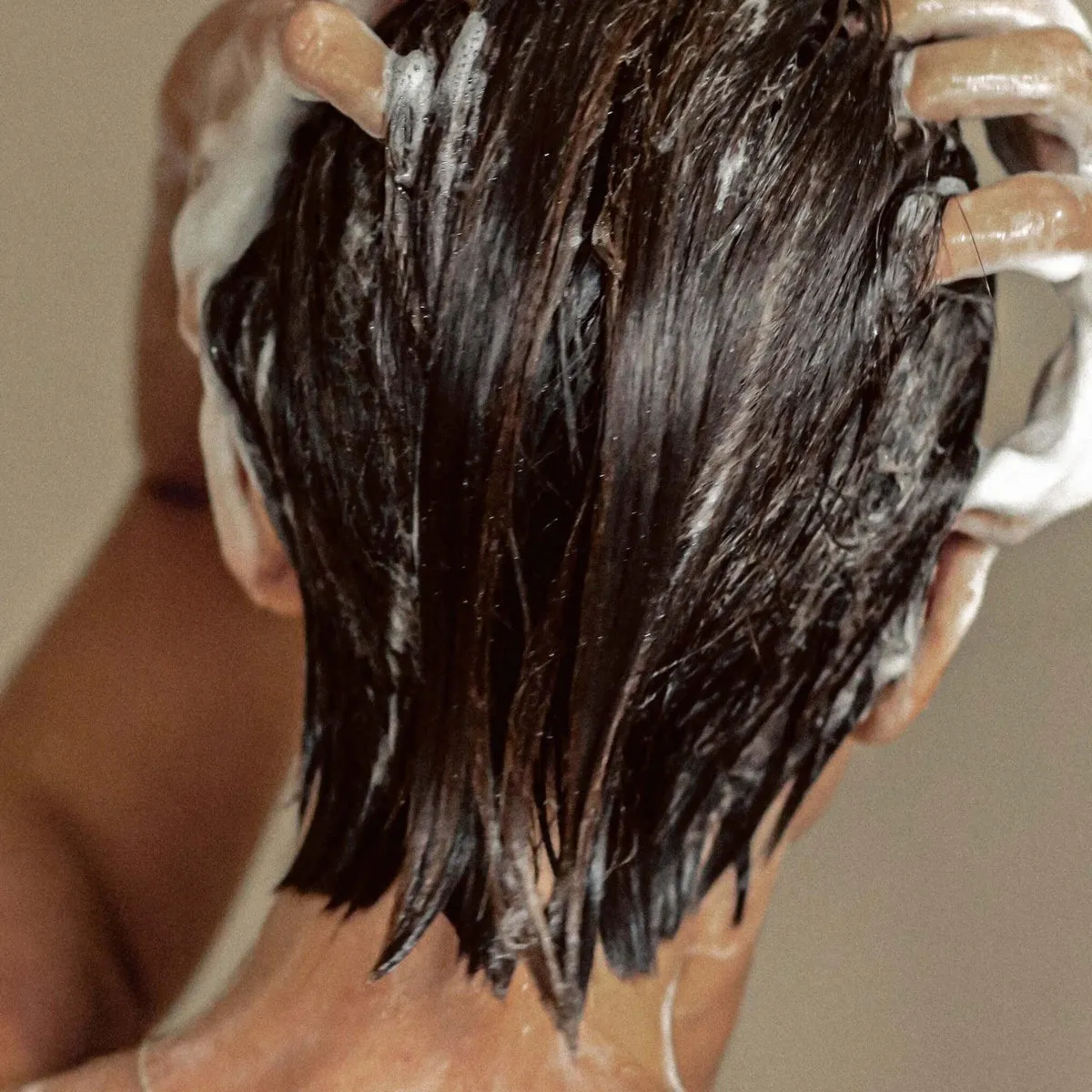Suna Exfoliating Shampoo